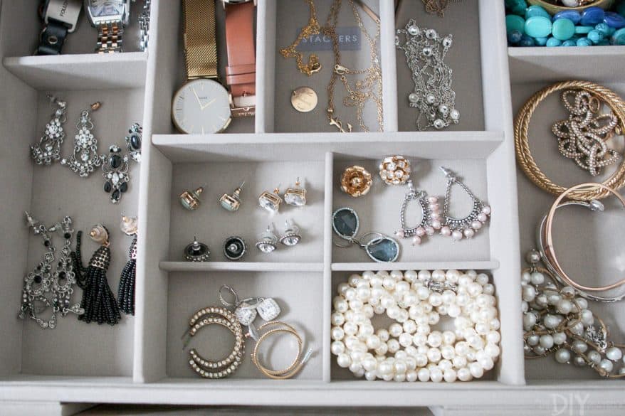 19 Jewelry Organization Ideas for Everything From Heirloom Pendants to  Earring Holders